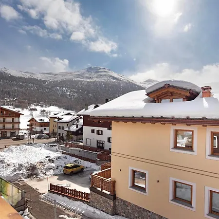 Casa Natale By Alpenwhite Lägenhet *